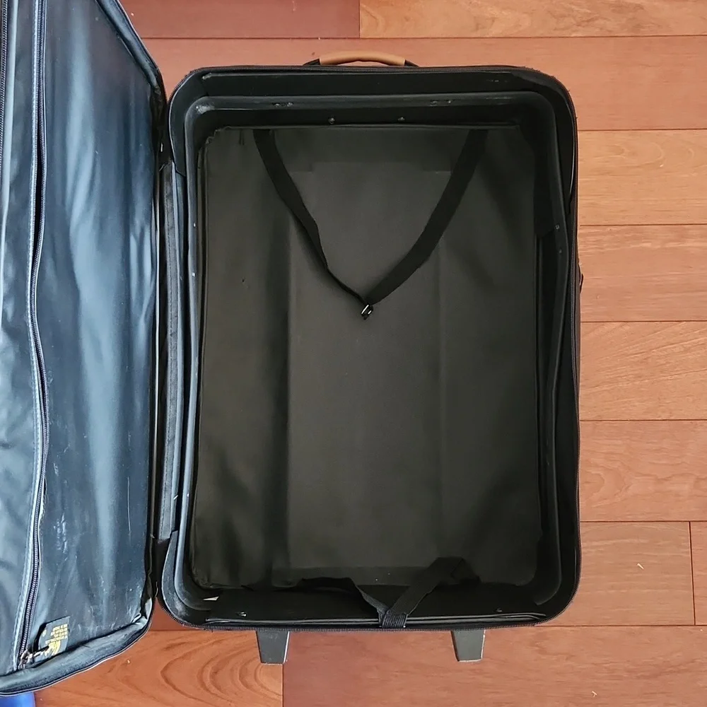 Verdi Black/brown large-sized nonexpandable suitcase. One size.